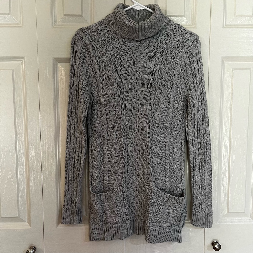 Jeanne Pierre Gray Cable Knit Turtleneck Sweater Size Medium.